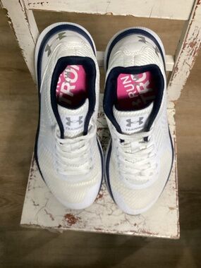 Under Armour White & Navy Athletic Training Shoes with Pink Insole Size 8
